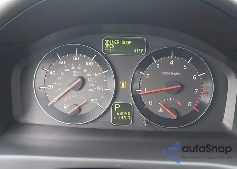 2013 Volvo C30 T5/T5 Platinum/T5 Premier/T5 Premier Plus/T5 R-Design/T5 R-Design Platinum/T5 R-Design Premier z USA, uszkodzony, nr VIN YV1672MK6D2302023